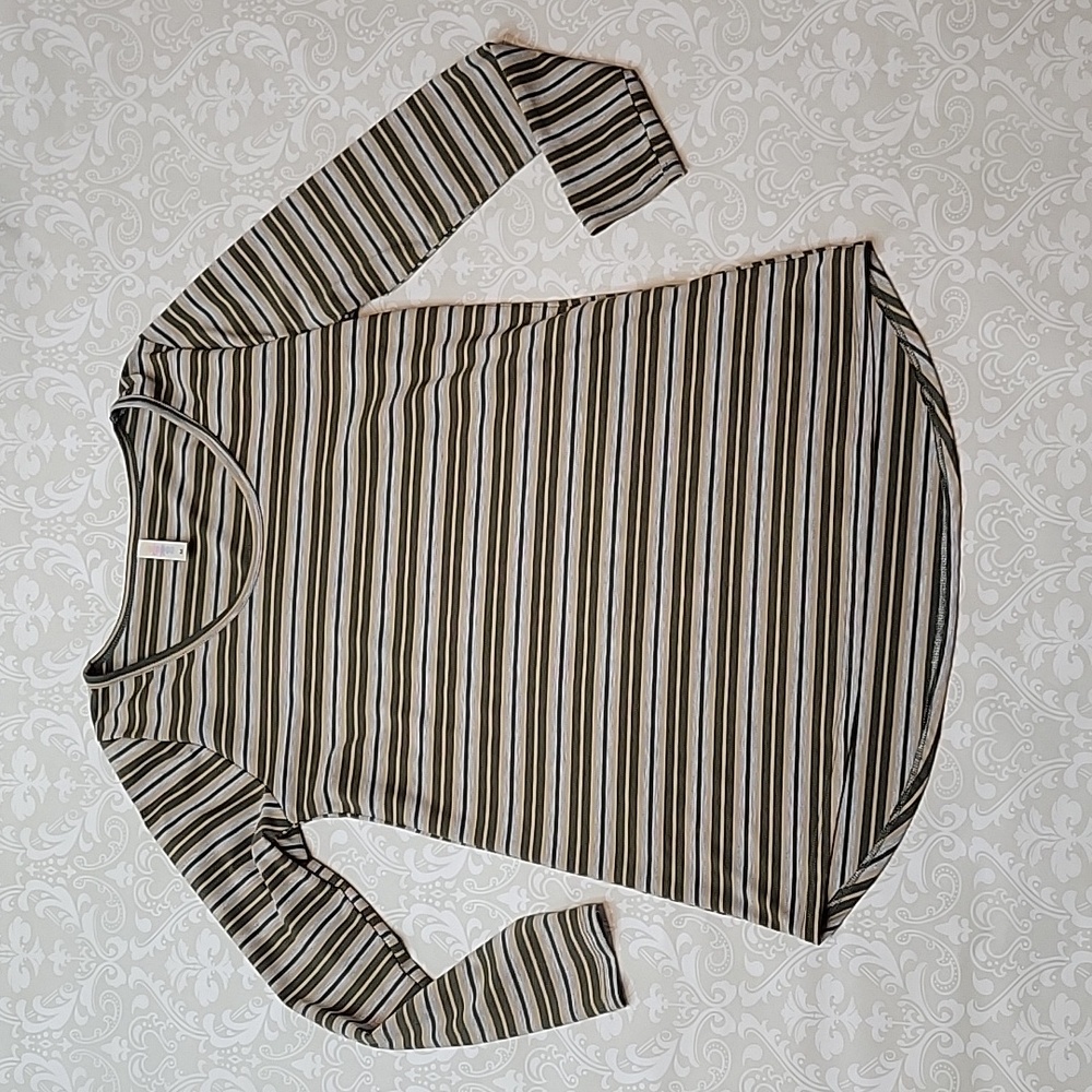 Lularoe Lynnae Top